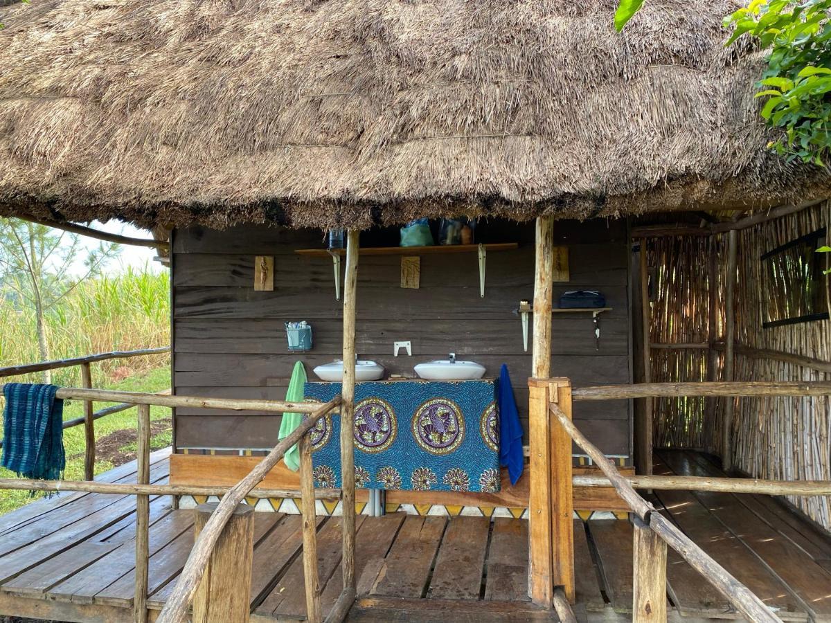 Mwamba Kelele Lodge Fort Portal Bagian luar foto