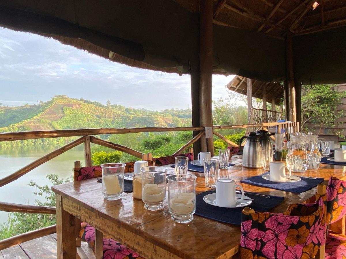 Mwamba Kelele Lodge Fort Portal Bagian luar foto