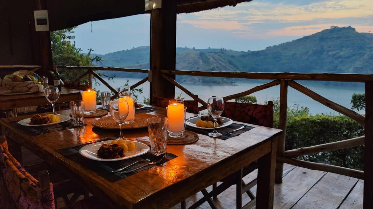 Mwamba Kelele Lodge Fort Portal Bagian luar foto