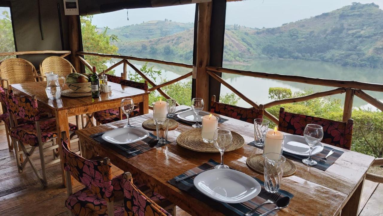 Mwamba Kelele Lodge Fort Portal Bagian luar foto