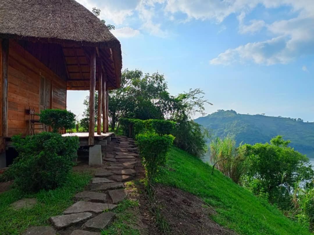 Mwamba Kelele Lodge Fort Portal Bagian luar foto