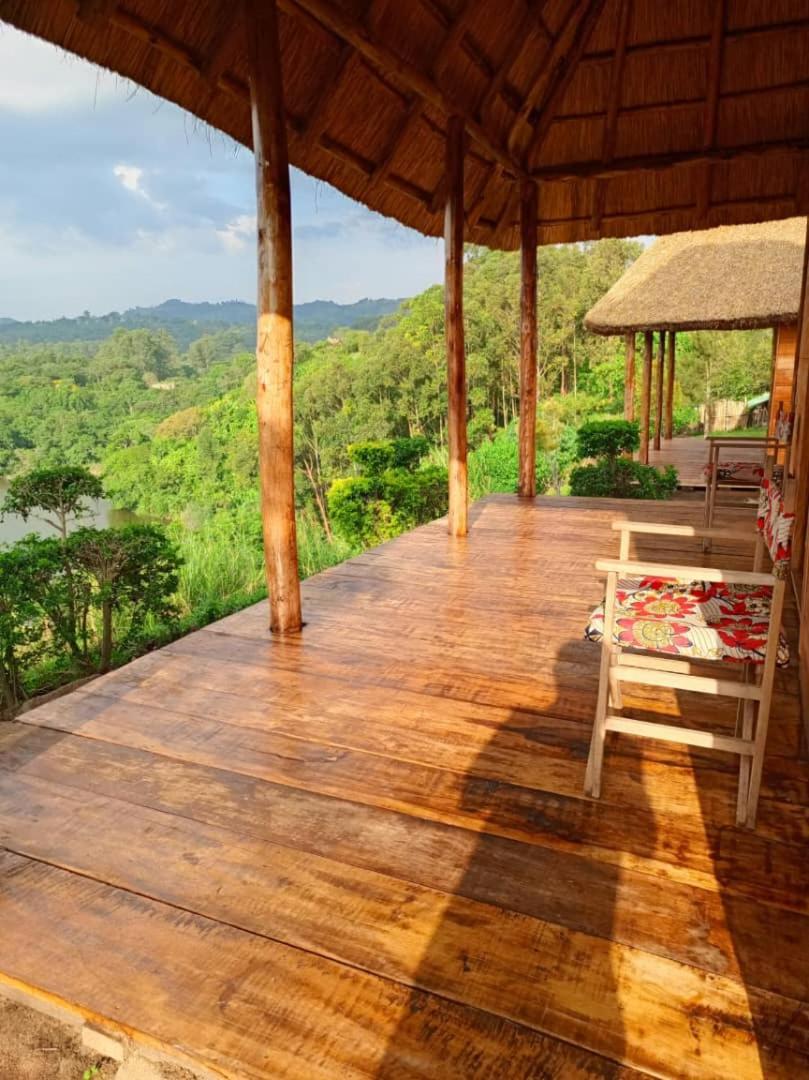 Mwamba Kelele Lodge Fort Portal Bagian luar foto